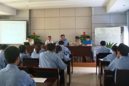 J9.COM招聘培训首批应届大学毕业生