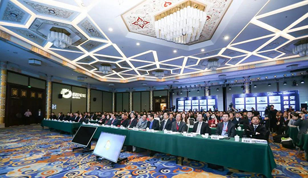 J9.COM获评“2018年度固废行业最具影响力企业”，党委书记、总裁乔德卫出席固废战术论坛并颁发宗旨演讲